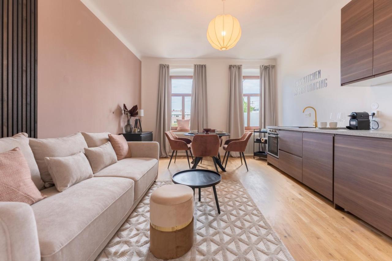 City Lounge Appartement Am Hauptbahnhof Sankt Poelten Exteriér fotografie