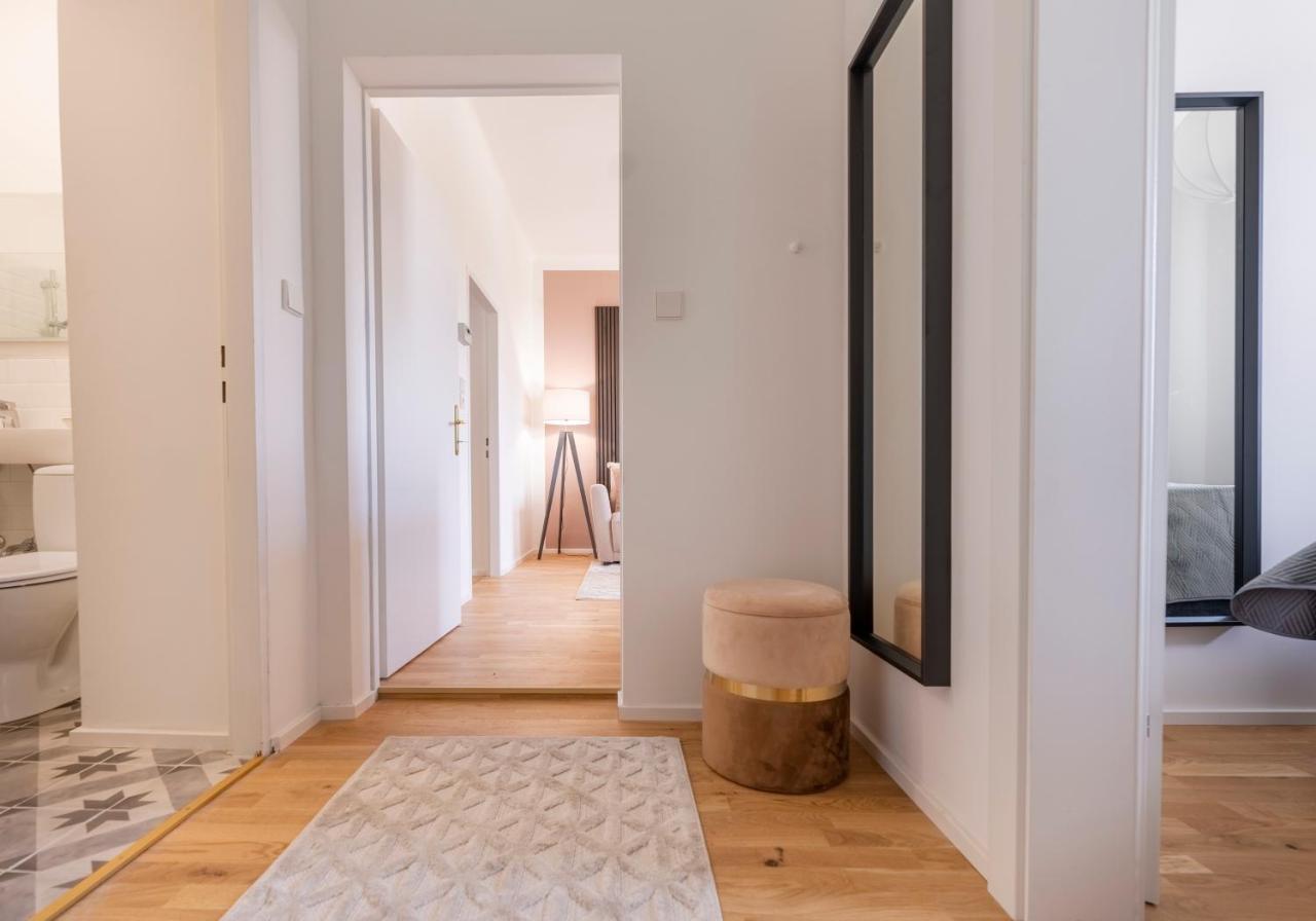 City Lounge Appartement Am Hauptbahnhof Sankt Poelten Exteriér fotografie